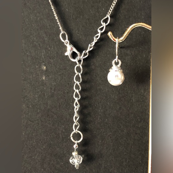 HAND CRAFTED Silver White Pearl rhinestone necklace an earrings dainty Gift Set - Picture 8 of 10